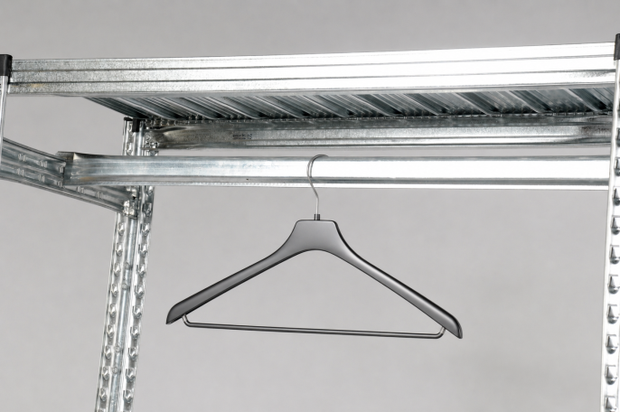 Kledingstang voor metalen stellingkast